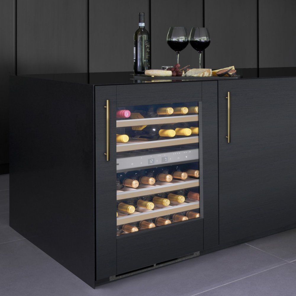 Wine Fridge Undercounter Minimalis