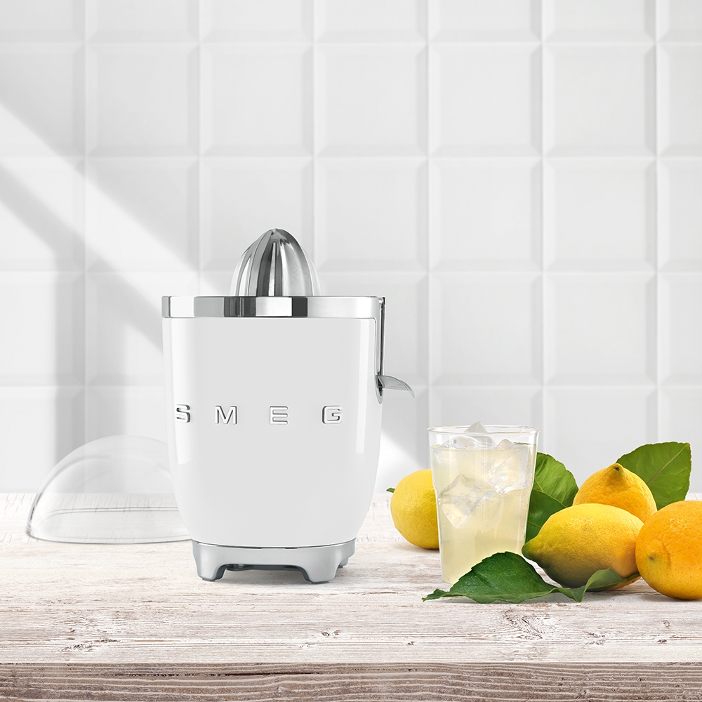 Smeg CJF01WHUK Retro Juicer WHITE Appliance City