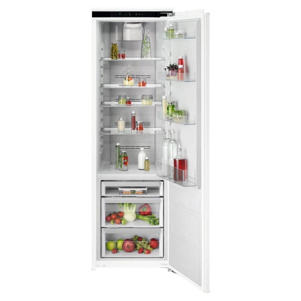 AEG NSK9Z181EC 177cm Series 9000 Integrated In Column Larder Fridge
