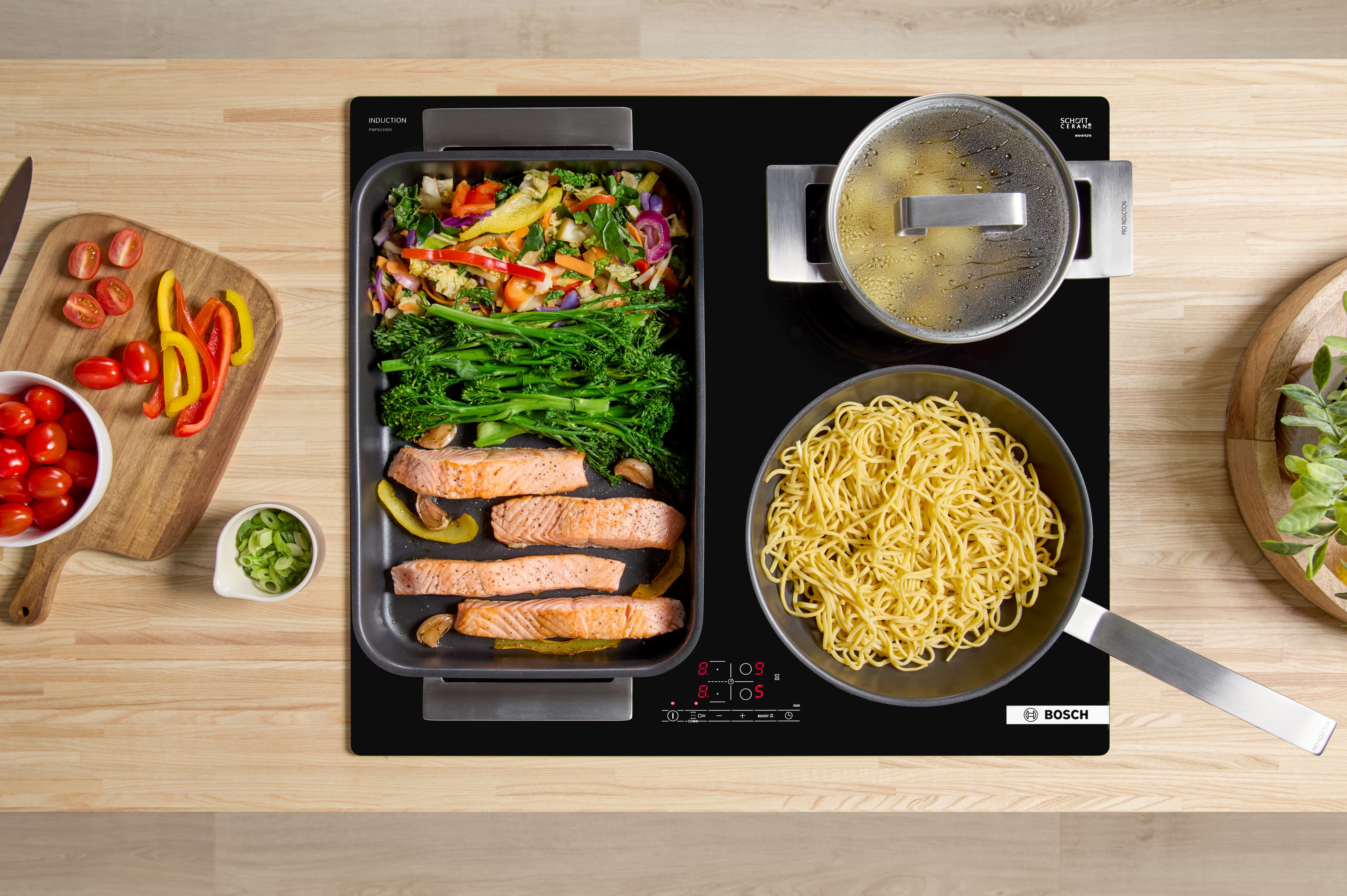 Bosch 60cm Series 4 Frameless CombiZone Induction Hob 13A supply PWP611BB5B - Black Bosch 60cm Series 4 Frameless CombiZone Induction Hob 13A supply PWP611BB5B - Black