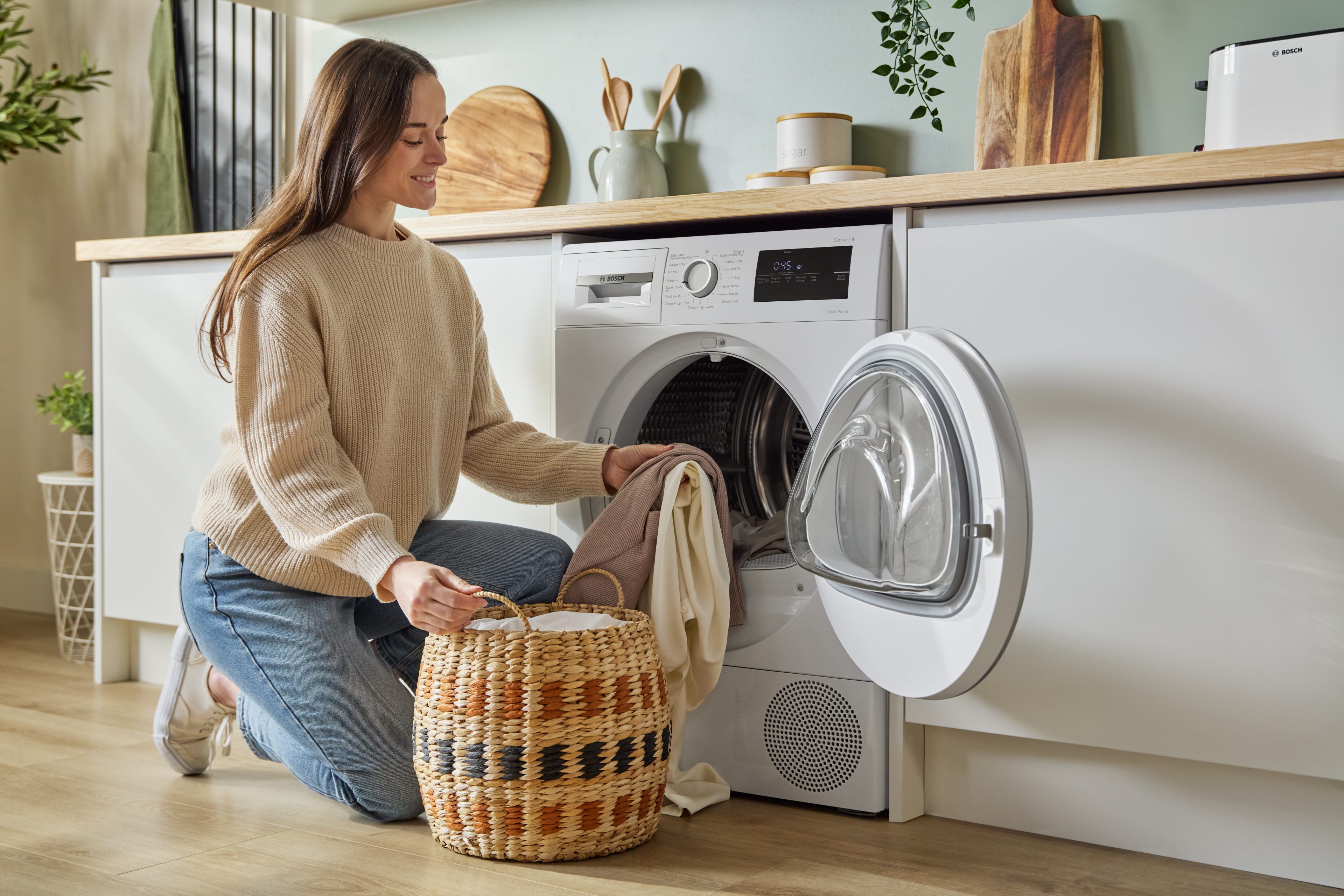 Bosch 8kg Series 4 Heat Pump Condenser Dryer WTH85226GB - White Bosch 8kg Series 4 Heat Pump Condenser Dryer WTH85226GB - White
