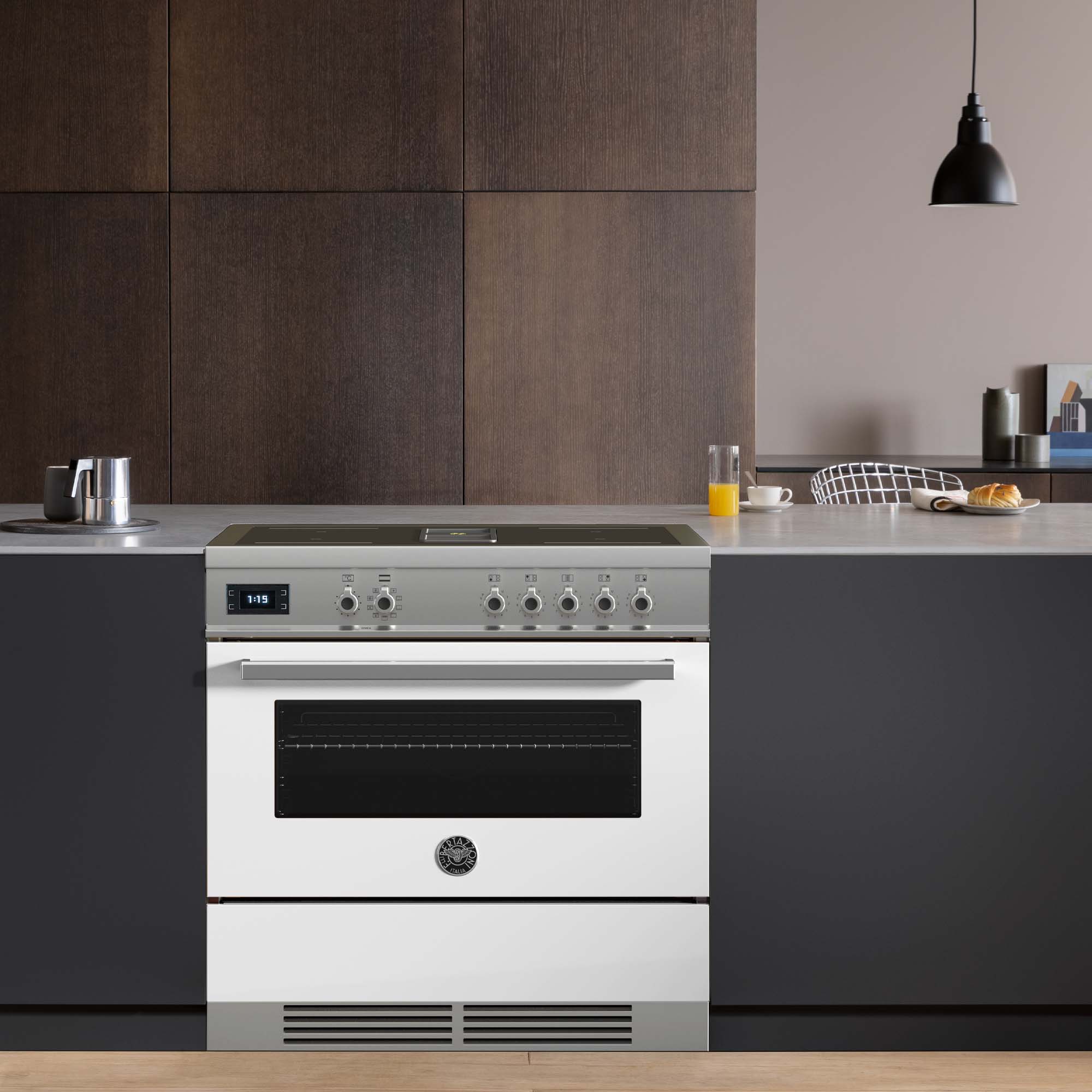 Bertazzoni 90cm Professional Air-Tec Induction Range Cooker With Integrated Extraction PROCH94I1EBIT - White Bertazzoni 90cm Professional Air-Tec Induction Range Cooker With Integrated Extraction PROCH94I1EBIT - White