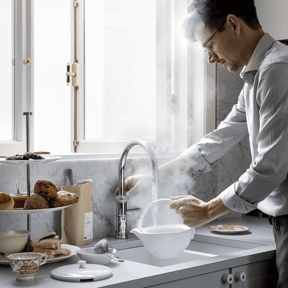 Quooker CFNRCHR Combi Classic Fusion Round 3-in-1 Boiling Water Tap COMBI 2.2 CLASSIC FUSION ROUND CHROME - CHROME. Quooker CFNRCHR Combi Classic Fusion Round 3-in-1 Boiling Water Tap COMBI 2.2 CLASSIC FUSION ROUND CHROME - CHROME.