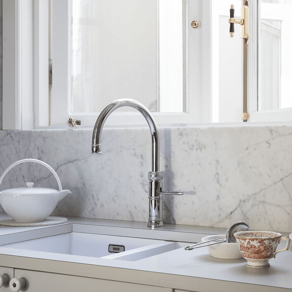 Quooker CFNRCHR Combi Classic Fusion Round 3-in-1 Boiling Water Tap COMBI 2.2 CLASSIC FUSION ROUND CHROME - CHROME. Quooker CFNRCHR Combi Classic Fusion Round 3-in-1 Boiling Water Tap COMBI 2.2 CLASSIC FUSION ROUND CHROME - CHROME.