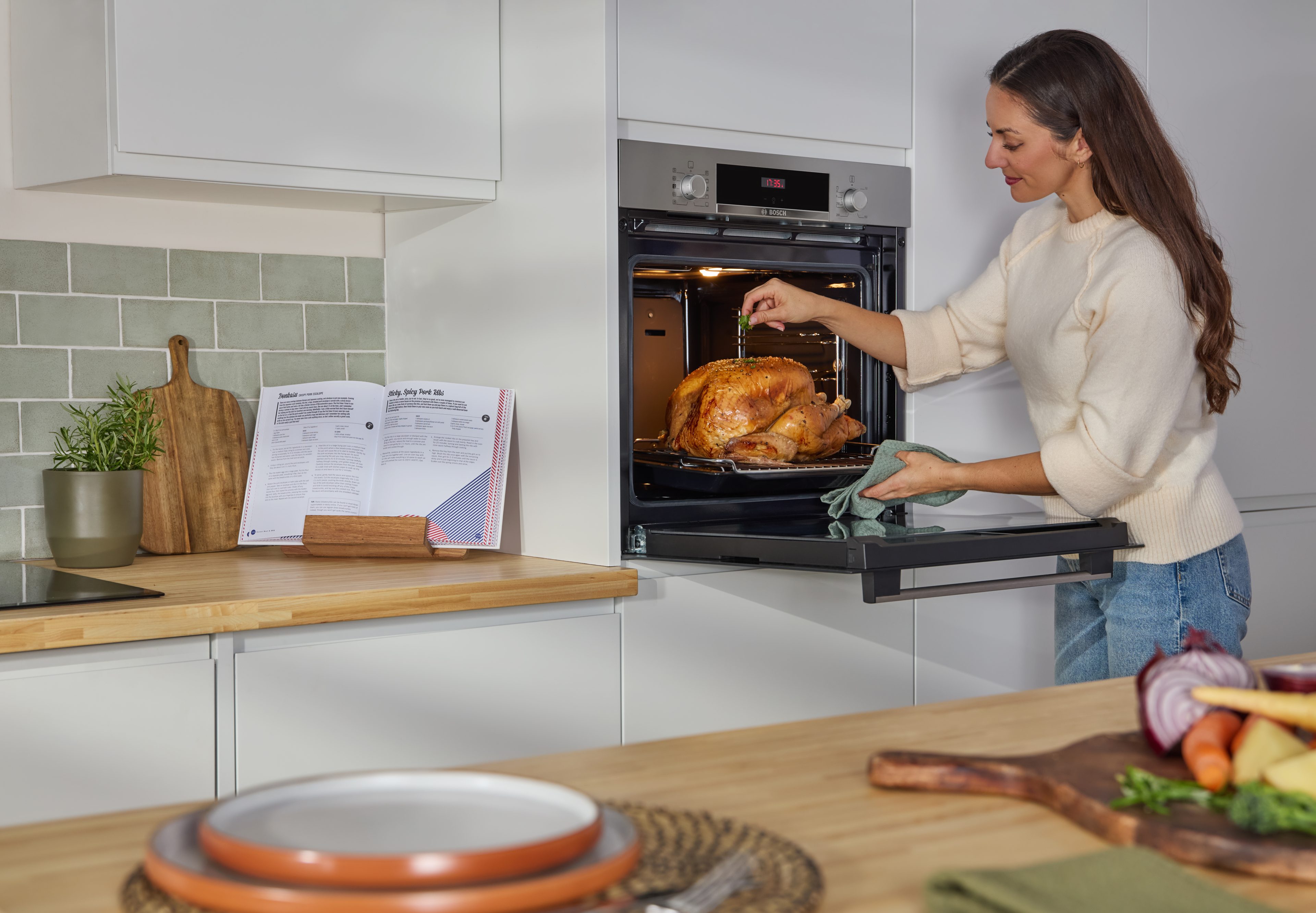 Bosch Series 4 Multifunction Single Oven HQA534BS3B - Stainless Steel Bosch Series 4 Multifunction Single Oven HQA534BS3B - Stainless Steel