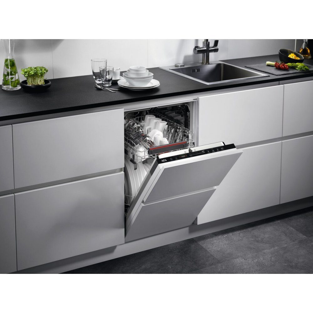 AEG 45cm Series 7000 Fully Integrated Dishwasher FSB73427Z AEG 45cm Series 7000 Fully Integrated Dishwasher FSB73427Z