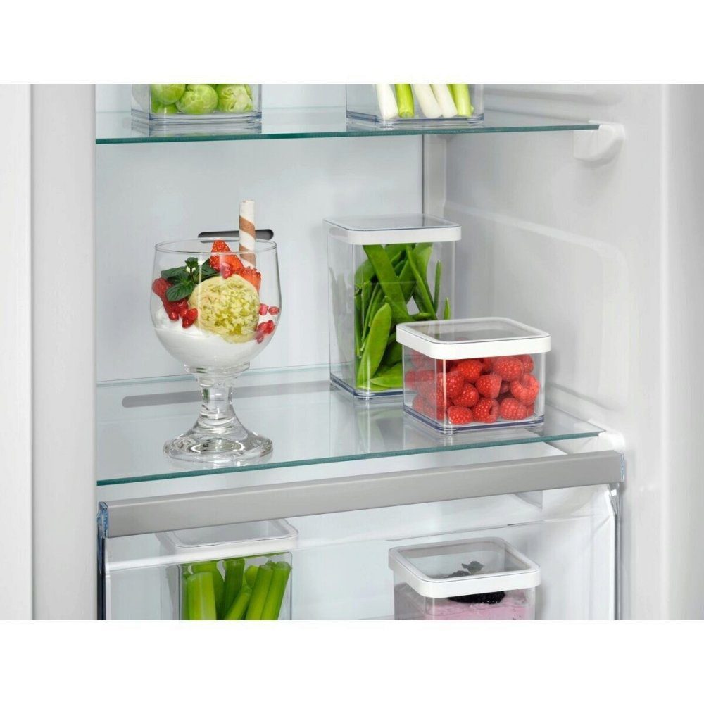 AEG 177cm Series 7000 Integrated In Column Frost Free Freezer NAB7N181EC AEG 177cm Series 7000 Integrated In Column Frost Free Freezer NAB7N181EC