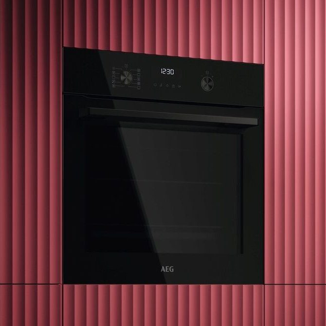AEG Series 6000 Multifunction Single Oven OS6AB50AK - Black AEG Series 6000 Multifunction Single Oven OS6AB50AK - Black