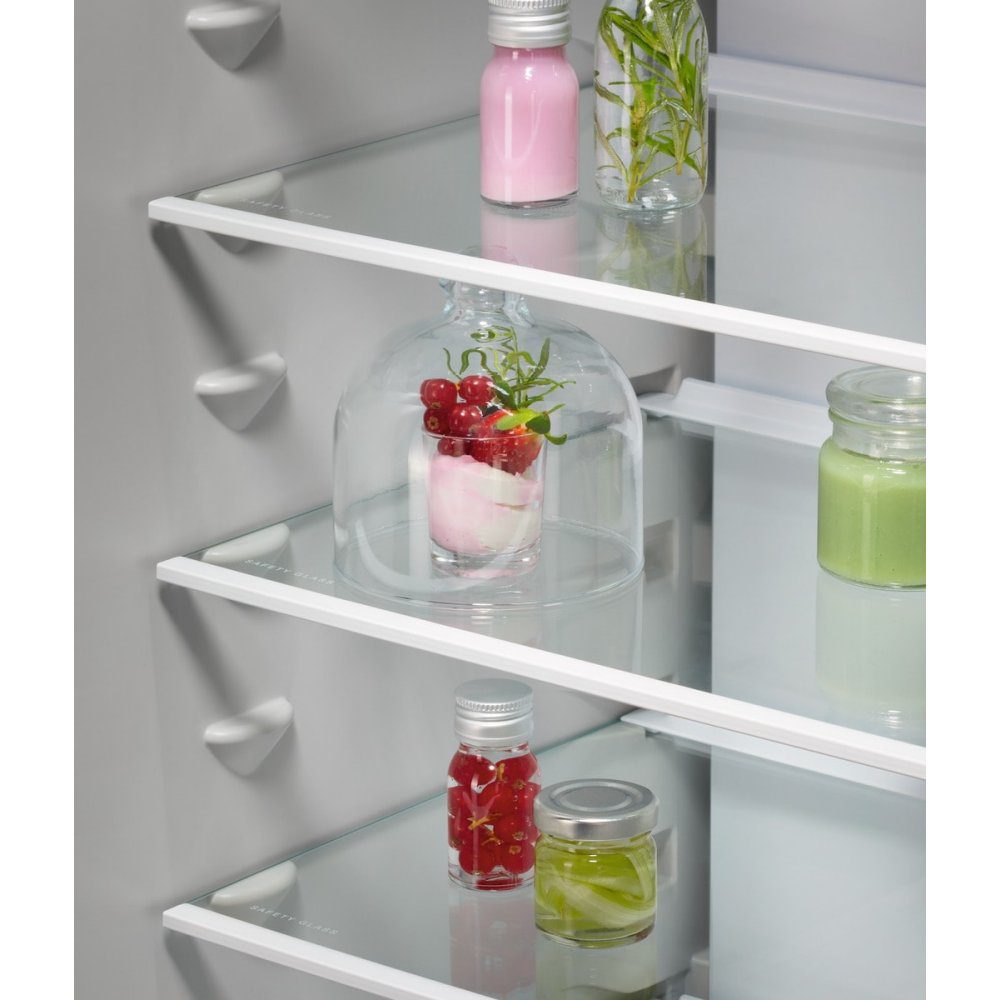 AEG 188cm Series 6000 Integrated 70/30 Frost Free Fridge Freezer OSC6M191ES AEG 188cm Series 6000 Integrated 70/30 Frost Free Fridge Freezer OSC6M191ES