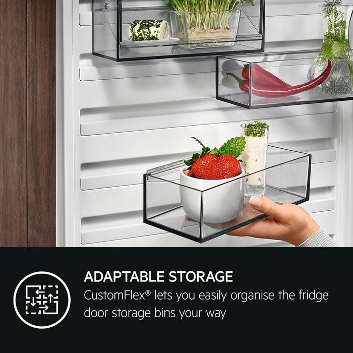 AEG 188cm Series 6000 Integrated 70/30 Frost Free Fridge Freezer OSC6M191ES AEG 188cm Series 6000 Integrated 70/30 Frost Free Fridge Freezer OSC6M191ES