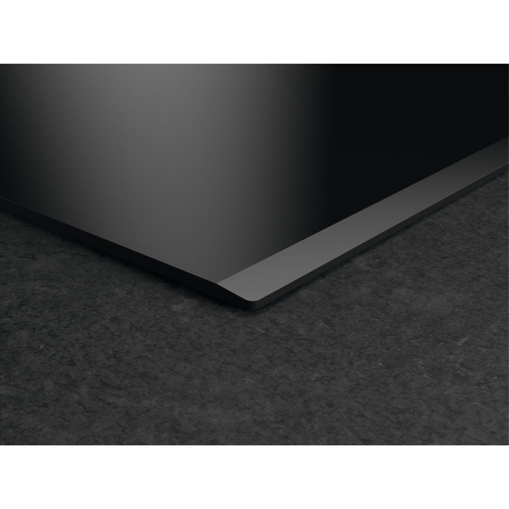 AEG 78cm Series 6000 6 Zone TotalFlex Induction Hob TR84IT00FB - Black AEG 78cm Series 6000 6 Zone TotalFlex Induction Hob TR84IT00FB - Black