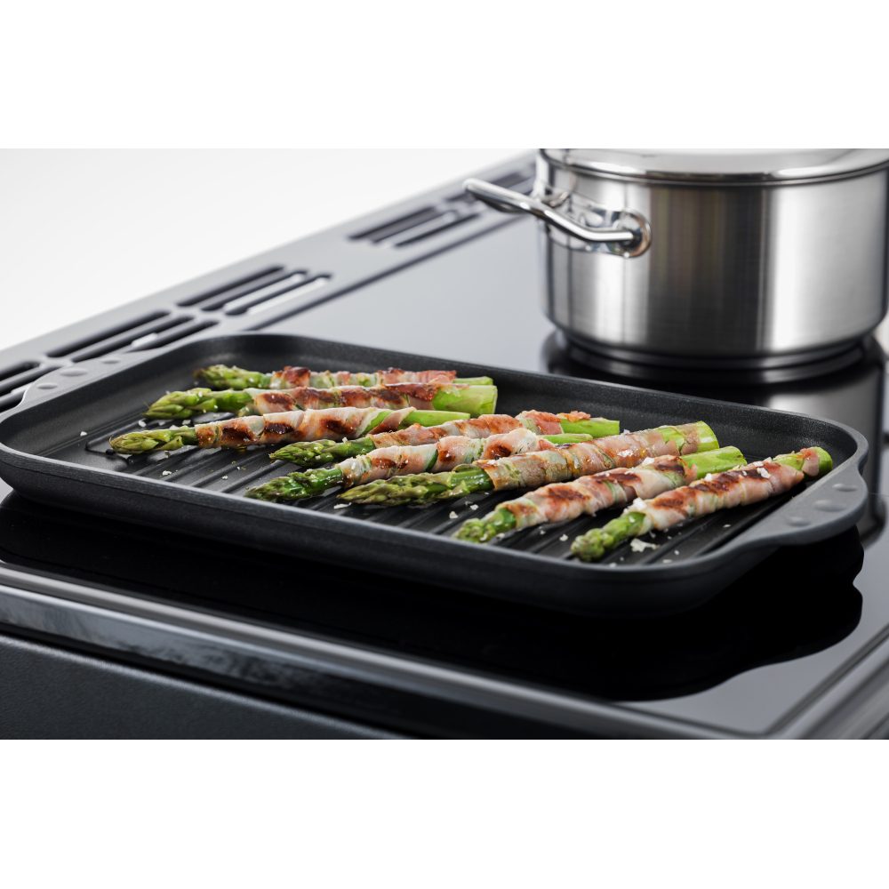 AGA Masterchef Masterchef Deluxe 90cm Induction Range Cooker 121840 MDX90EIPWT - Pewter AGA Masterchef Masterchef Deluxe 90cm Induction Range Cooker 121840 MDX90EIPWT - Pewter