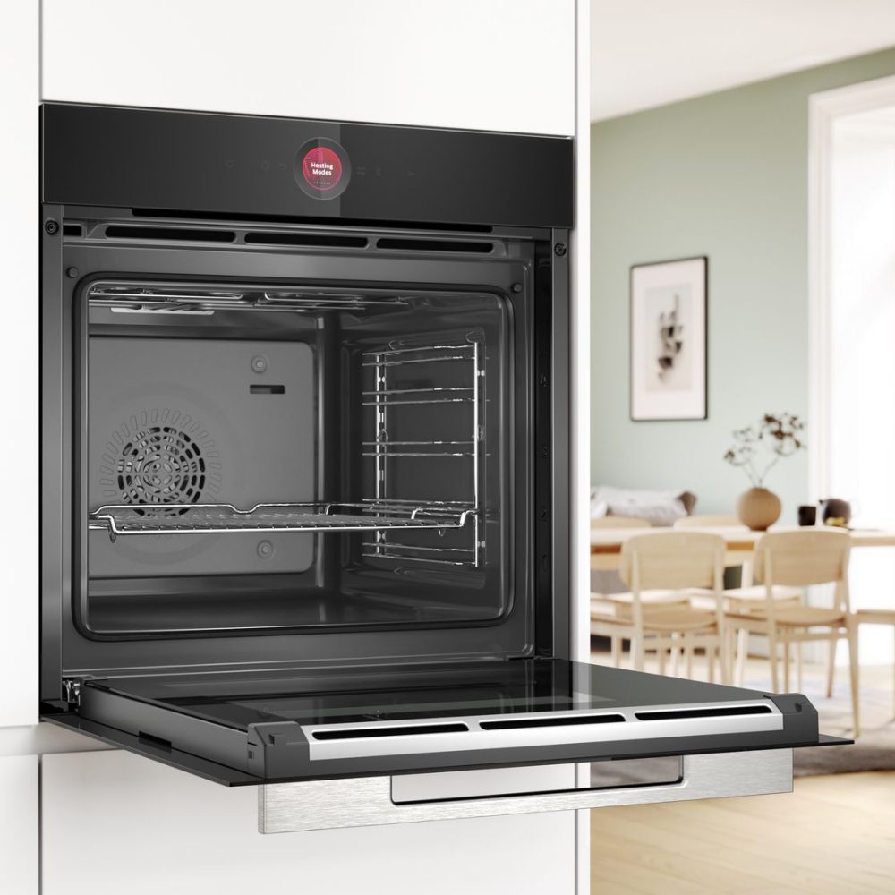 Bosch Series 8 Single Oven with Air Fry Function. HBG7341B1B - Black Bosch Series 8 Single Oven with Air Fry Function. HBG7341B1B - Black