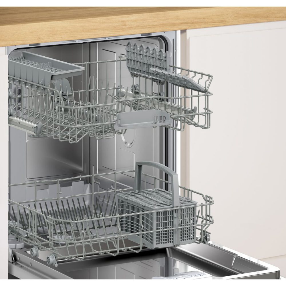 Bosch 60cm Series 4 Fully Integrated Dishwasher SMH4HTX02G - Image 4
