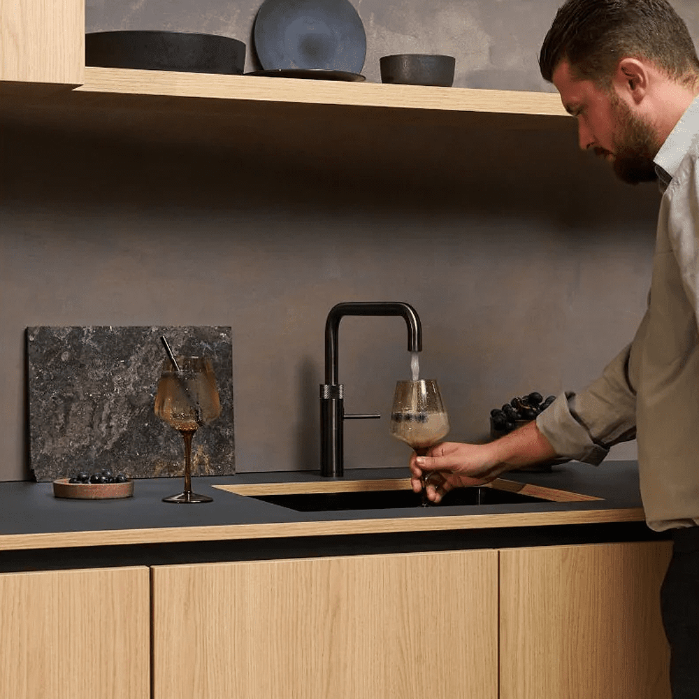 Quooker FNSGME Combi Fusion Square Boiling Water Tap COMBI 2.2 FUSION SQUARE GUNMETAL - GUNMETAL. Quooker FNSGME Combi Fusion Square Boiling Water Tap COMBI 2.2 FUSION SQUARE GUNMETAL - GUNMETAL.