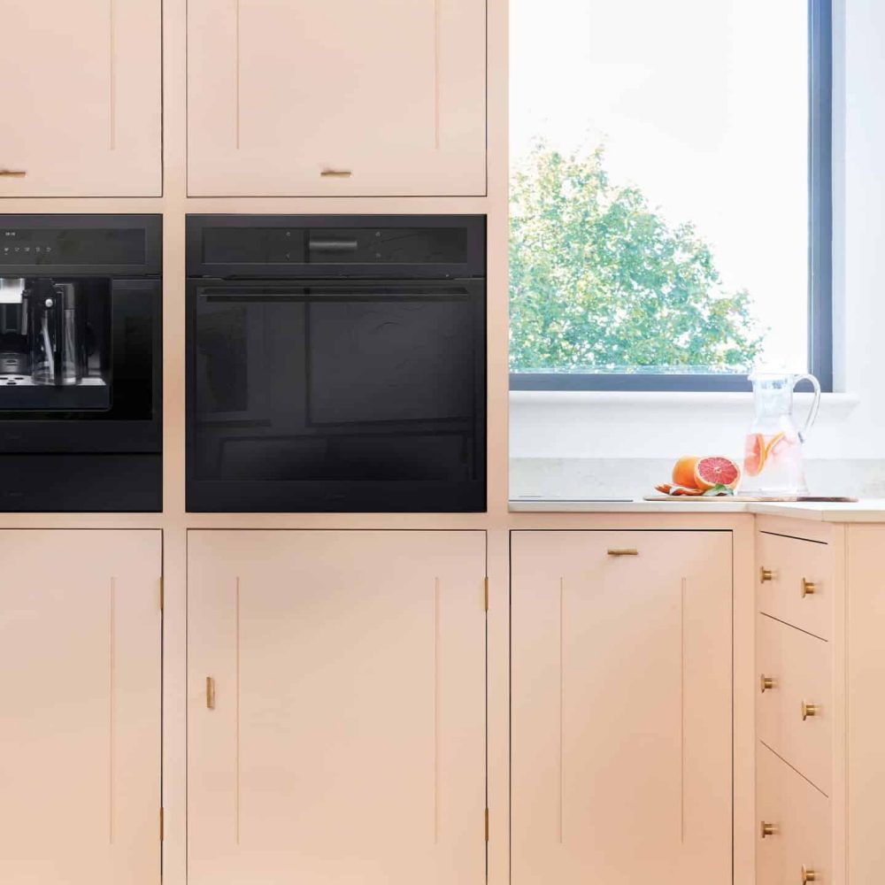 Caple Sense Premium Built In Pyrolytic Single Oven C2601BS - Black Steel Caple Sense Premium Built In Pyrolytic Single Oven C2601BS - Black Steel