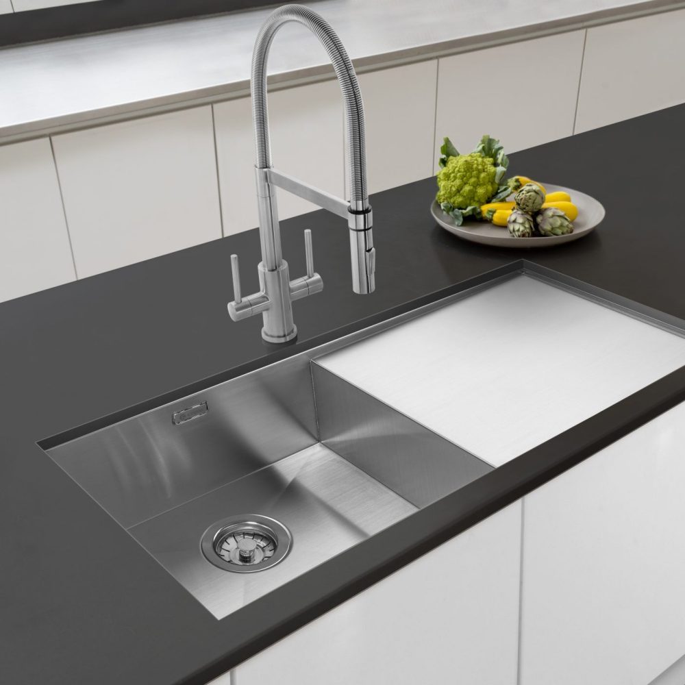 Caple Novato Monobloc Pull-Out Spray Tap NOV/SS - Stainless Steel Caple Novato Monobloc Pull-Out Spray Tap NOV/SS - Stainless Steel