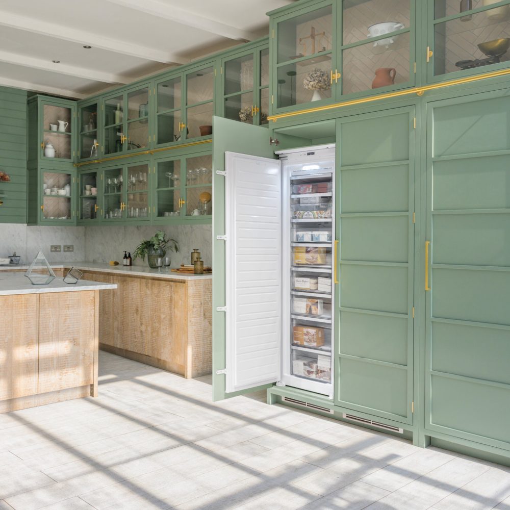 Caple 177cm Integrated In Column Frost Free Freezer RIF1797 Caple 177cm Integrated In Column Frost Free Freezer RIF1797