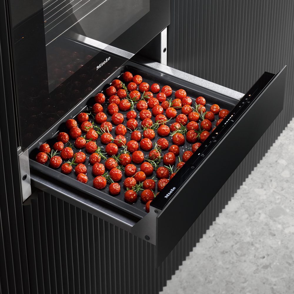 Miele 14cm Gourmet Warming Drawer ESW7010OBBL - Black Miele 14cm Gourmet Warming Drawer ESW7010OBBL - Black
