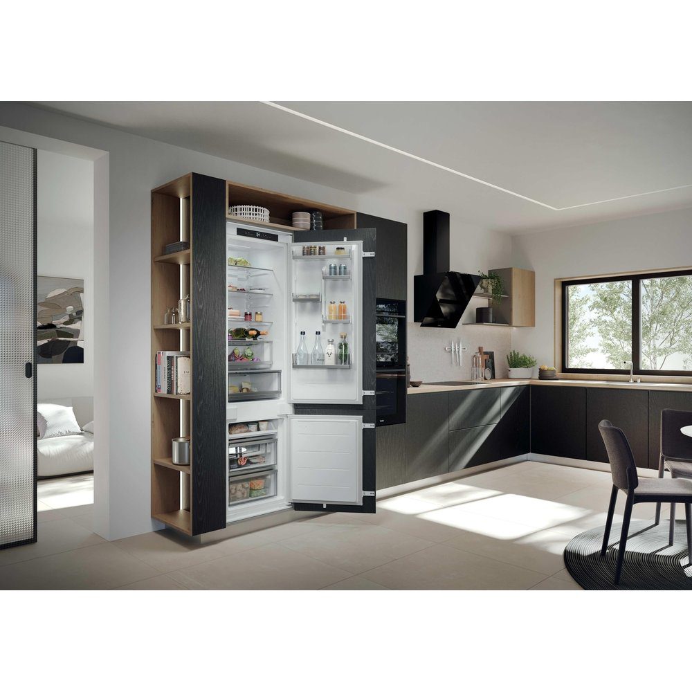 Haier 193cm Integrated 70/30 Frost Free Fridge Freezer HBQW5519EK Haier 193cm Integrated 70/30 Frost Free Fridge Freezer HBQW5519EK