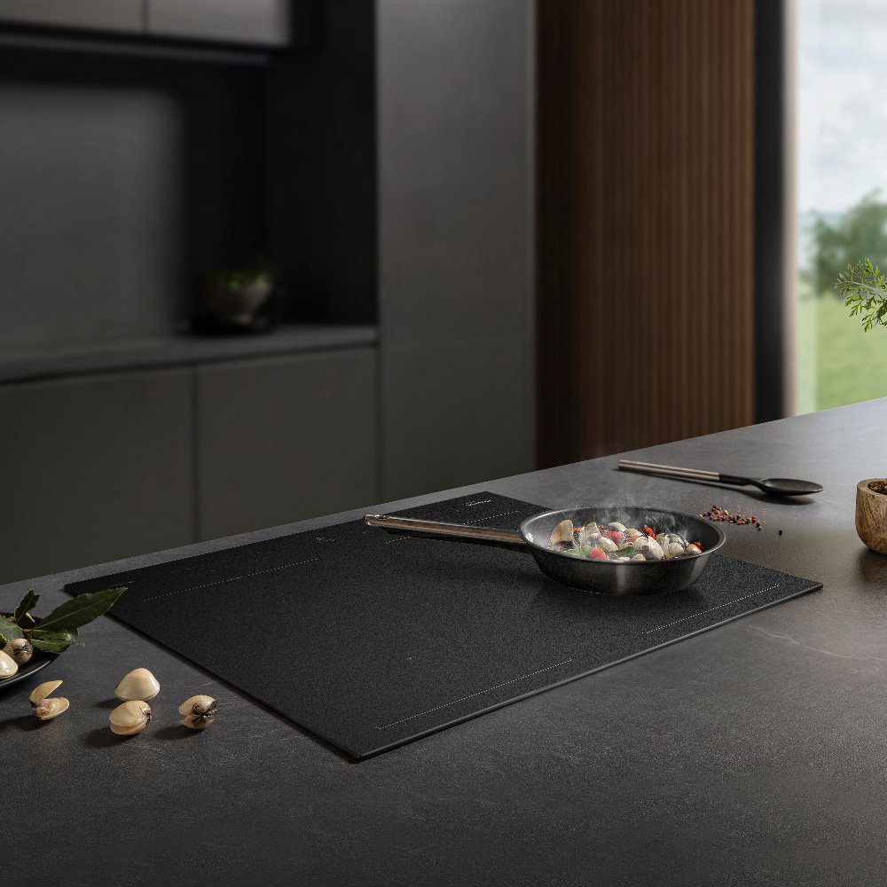 Hisense 60cm 4 Zone AntiScratch Area Flex Induction Hob HI6443SRWF - Black Hisense 60cm 4 Zone AntiScratch Area Flex Induction Hob HI6443SRWF - Black