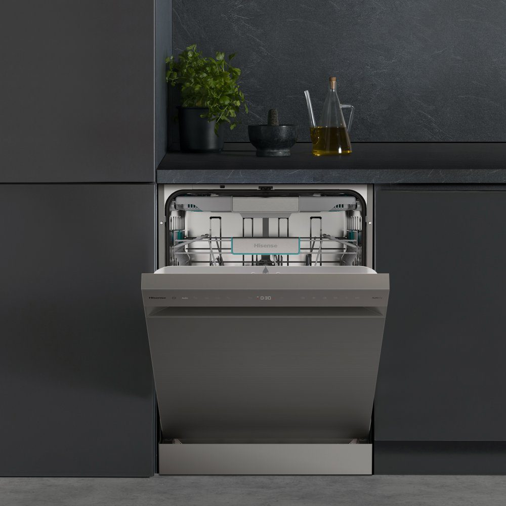 Hisense 60cm Freestanding AutoDose Dishwasher HS693A90XADUK - Silver Hisense 60cm Freestanding AutoDose Dishwasher HS693A90XADUK - Silver