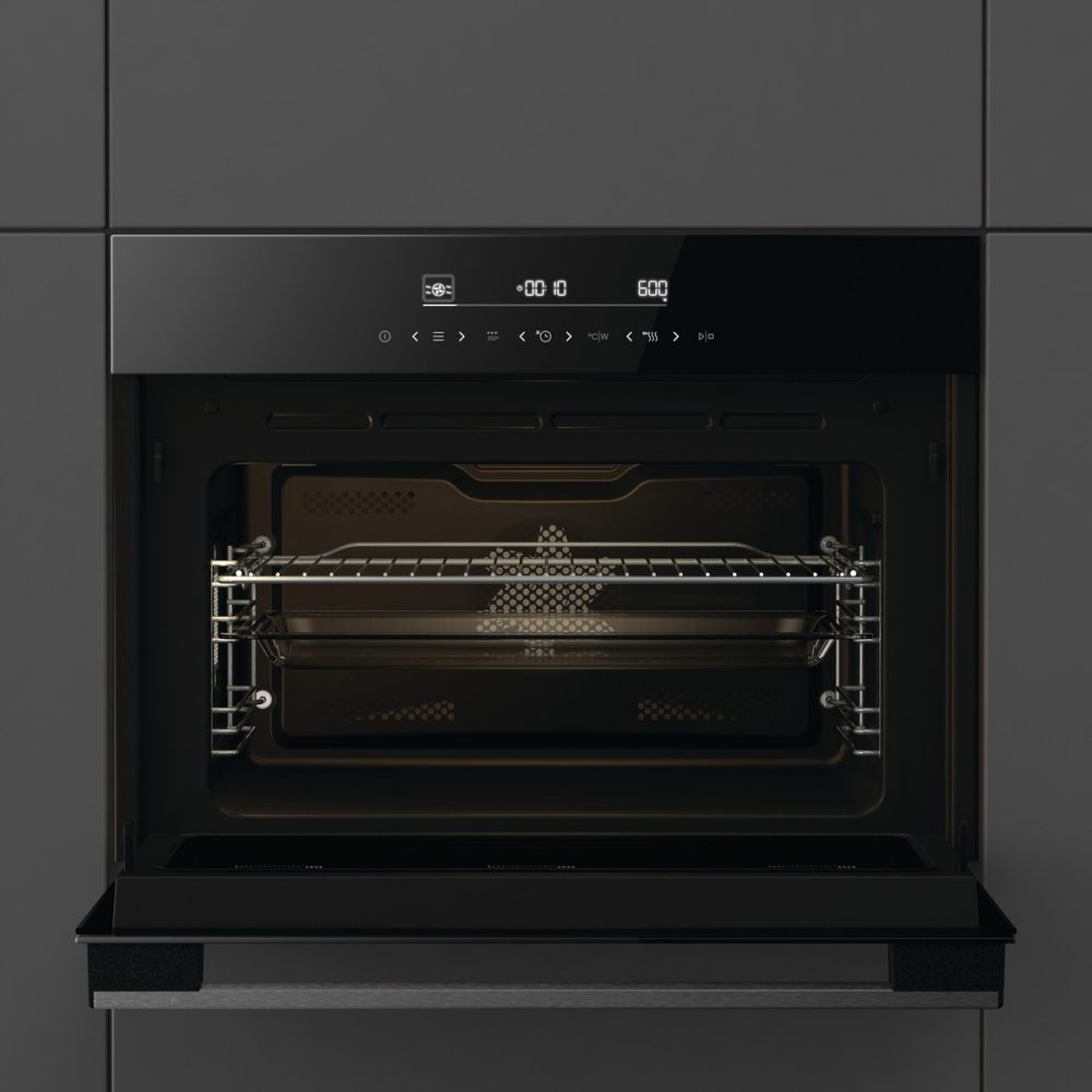 Hisense Hi6 BlackLine Built In Combination Microwave For Tall Housing BIM45342ADBGUK - Black Hisense Hi6 BlackLine Built In Combination Microwave For Tall Housing BIM45342ADBGUK - Black