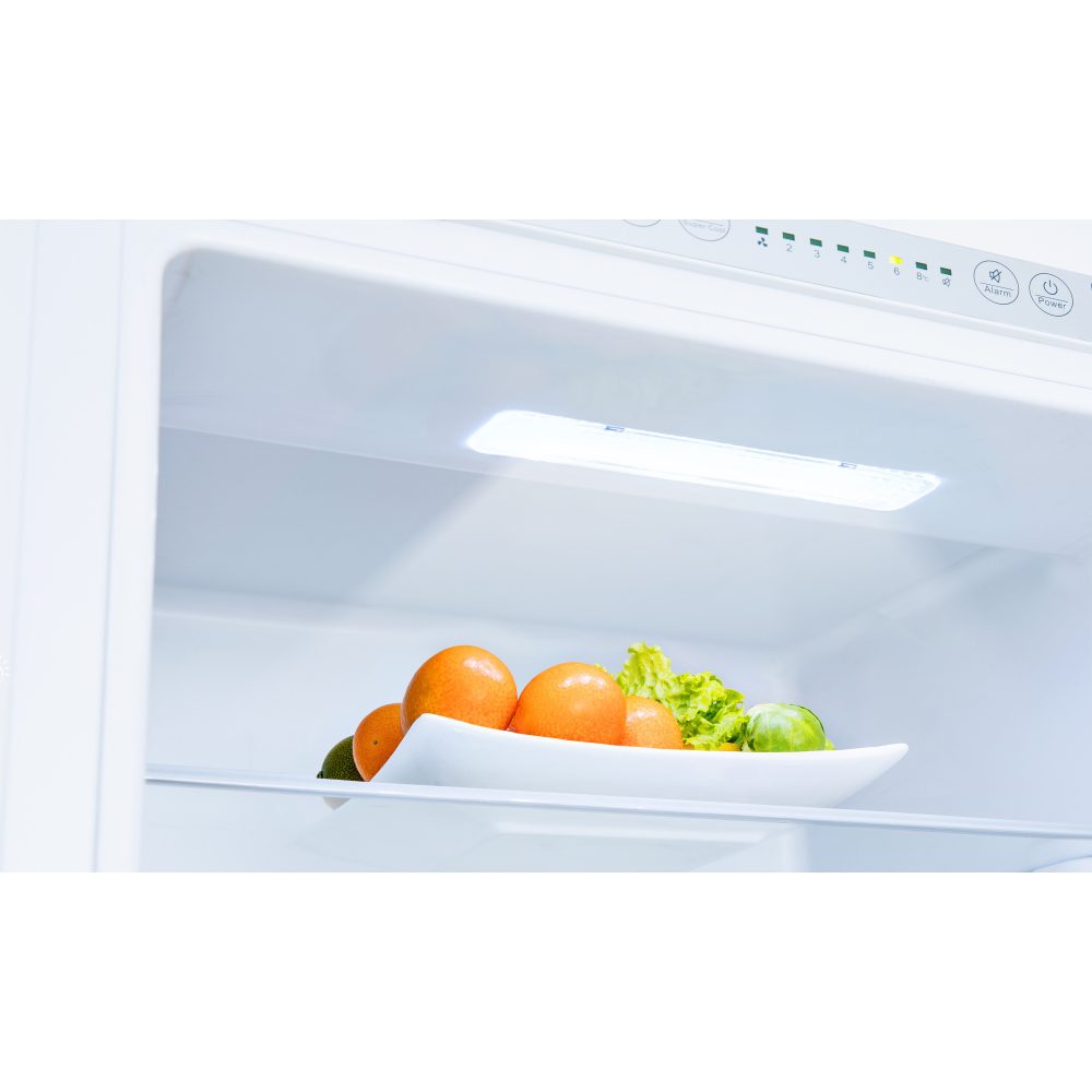 Hisense 178cm Integrated 70/30 Frost Free Fridge Freezer RIB312F4AWE Hisense 178cm Integrated 70/30 Frost Free Fridge Freezer RIB312F4AWE