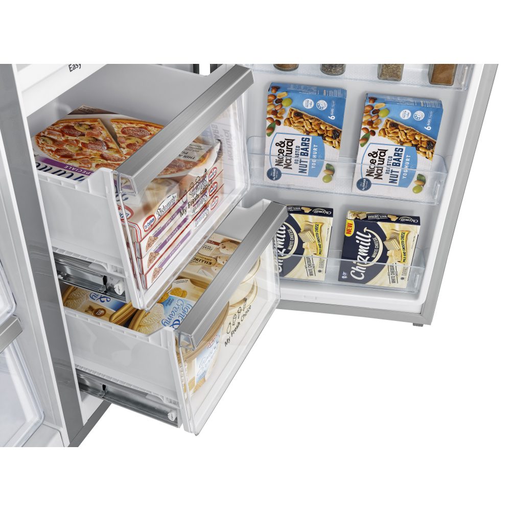 Hisense PureFlat Infinite Four Door Fridge Freezer RQ758N4SASE - SILVER Hisense PureFlat Infinite Four Door Fridge Freezer RQ758N4SASE - SILVER