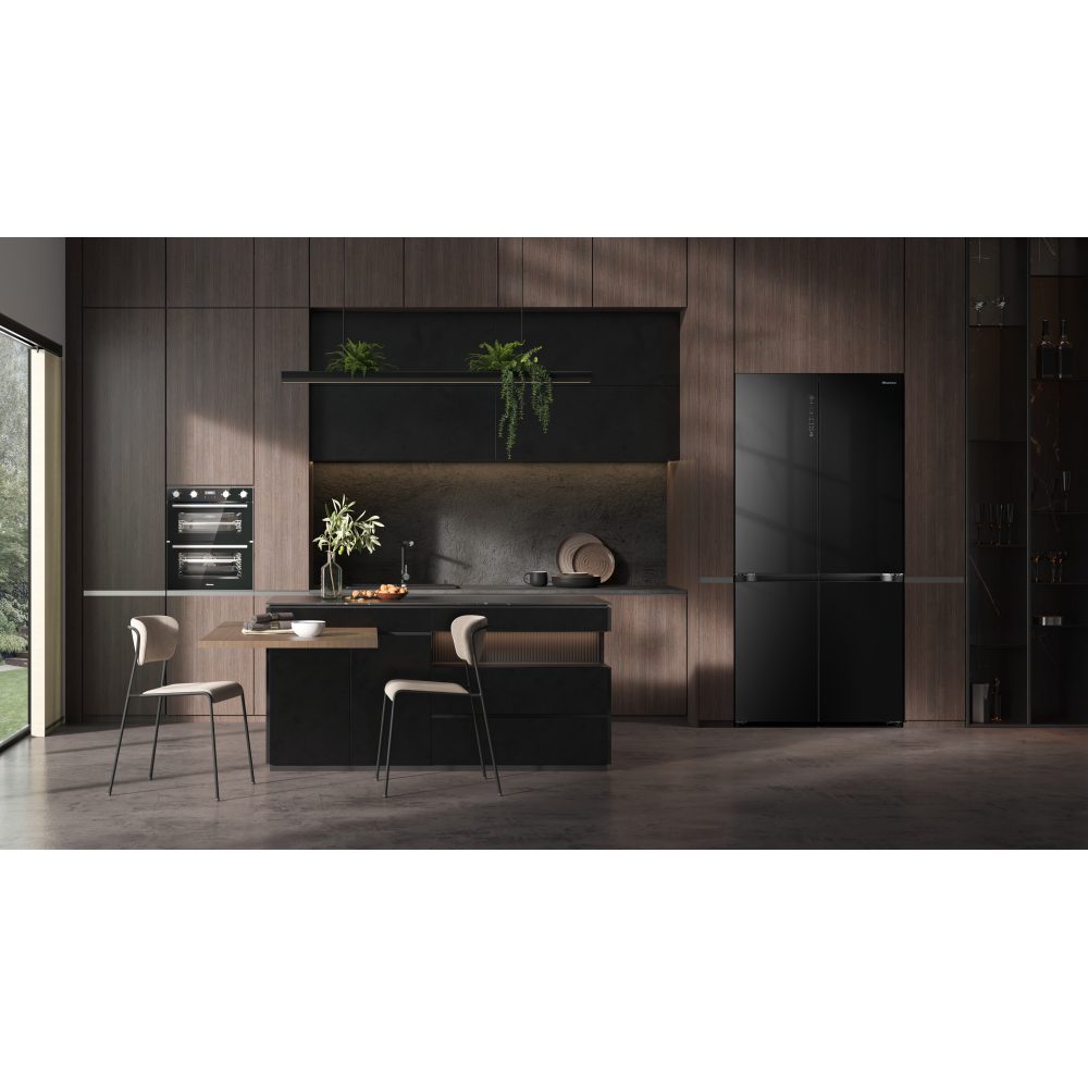 Hisense Kitchenfit Four Door American Style Fridge Freezer RQ768N4GBE- Black Hisense Kitchenfit Four Door American Style Fridge Freezer RQ768N4GBE- Black