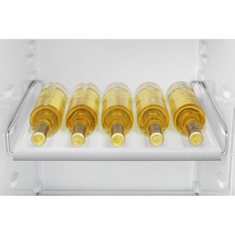 Hisense PureFlat American Fridge Freezer Ice & Water Non Plumbed RS818N4TFC - Black Hisense PureFlat American Fridge Freezer Ice & Water Non Plumbed RS818N4TFC - Black