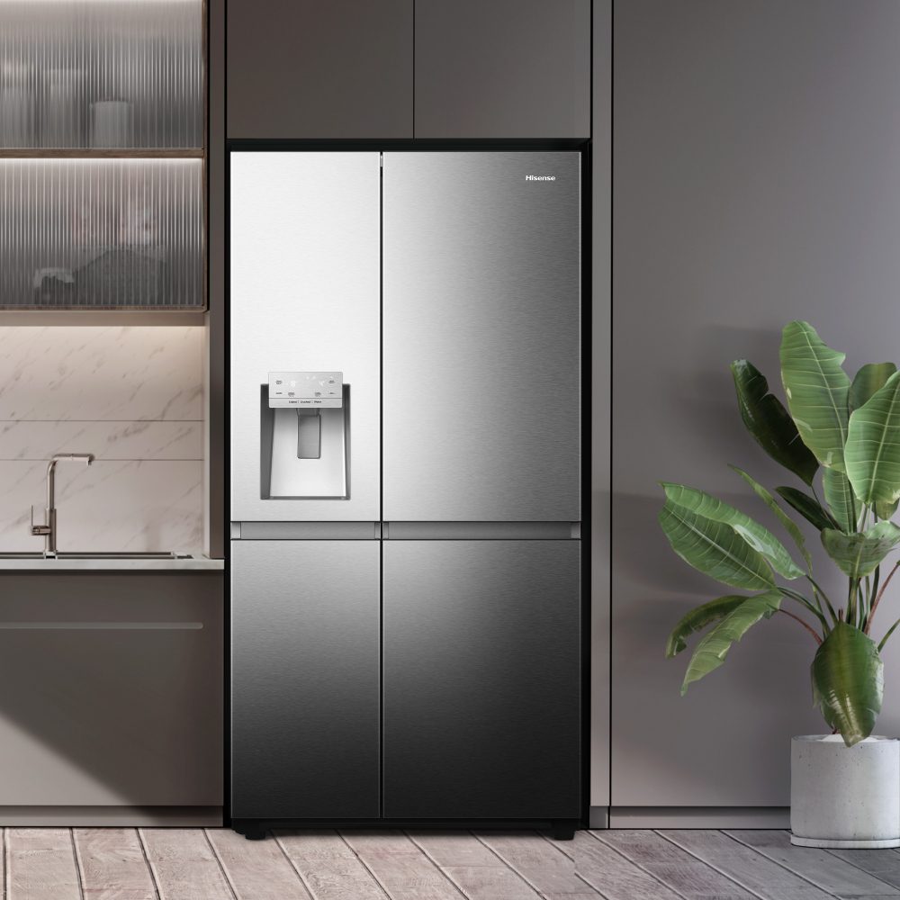 Hisense PureFlat Infinite American Fridge Freezer Ice & Water Non Plumbed RS818N4TIC - Stainless Steel Hisense PureFlat Infinite American Fridge Freezer Ice & Water Non Plumbed RS818N4TIC - Stainless Steel