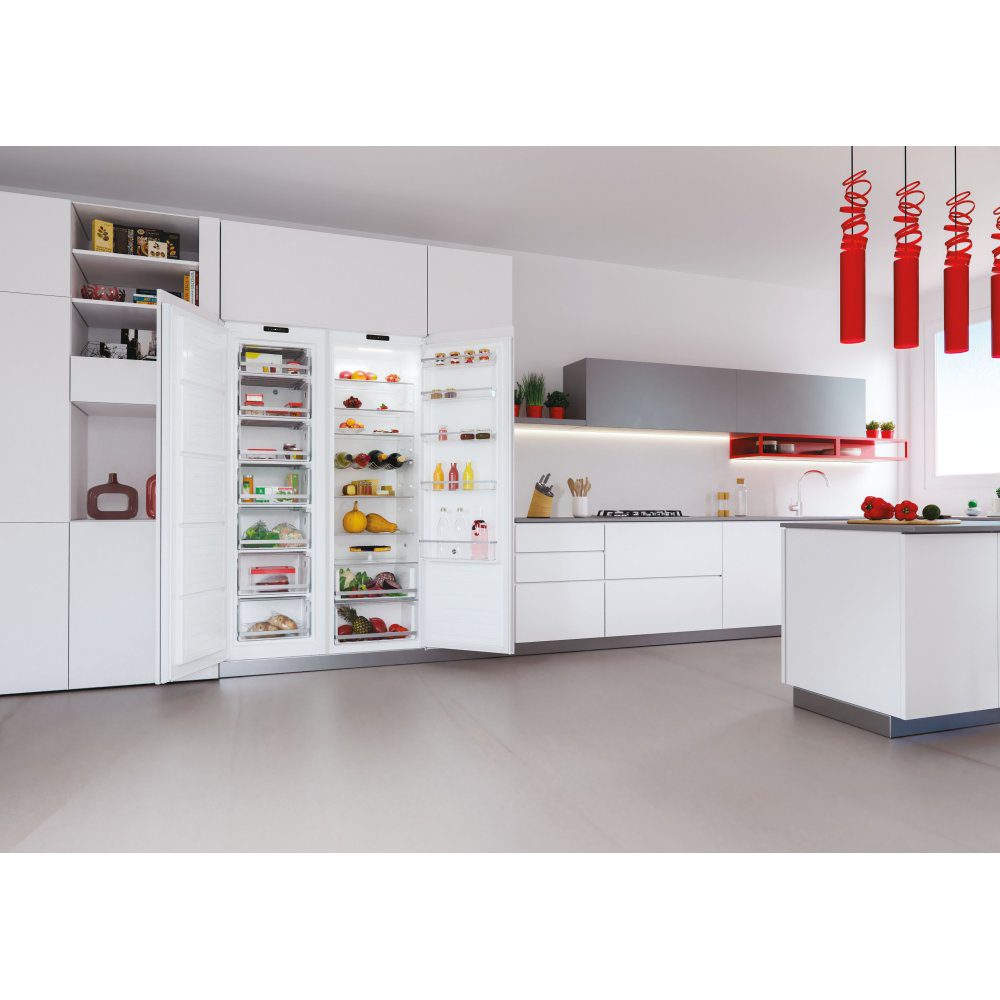 Hoover 177cm Integrated In Column Larder Fridge HOMS518EWK Hoover 177cm Integrated In Column Larder Fridge HOMS518EWK
