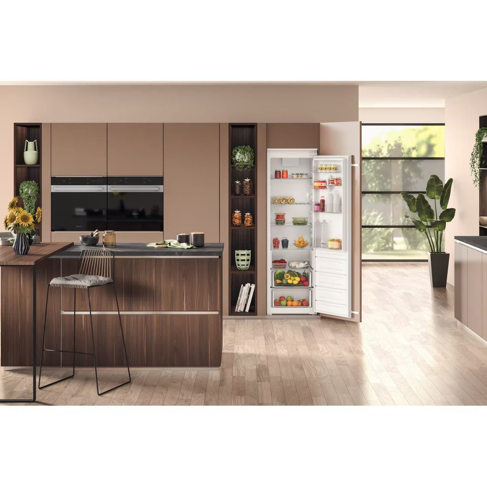 Hotpoint 177cm Integrated In Column Larder Fridge HTSD18A011A1 Hotpoint 177cm Integrated In Column Larder Fridge HTSD18A011A1