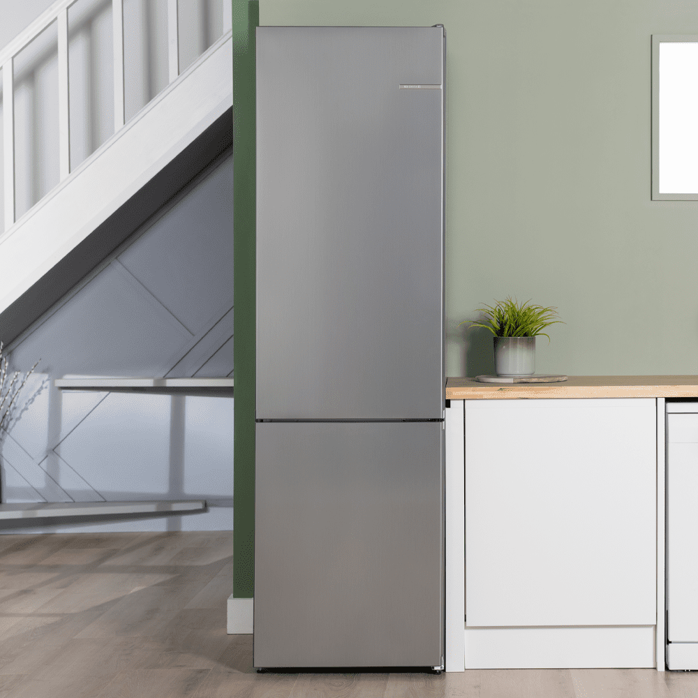 Bosch 60cm Series 4 Frost Free Fridge Freezer KGN392LDFG - Silver Bosch 60cm Series 4 Frost Free Fridge Freezer KGN392LDFG - Silver