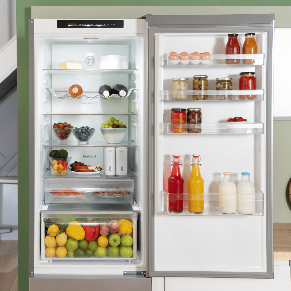 Bosch 60cm Series 4 Frost Free Fridge Freezer KGN392LDFG - Silver Bosch 60cm Series 4 Frost Free Fridge Freezer KGN392LDFG - Silver
