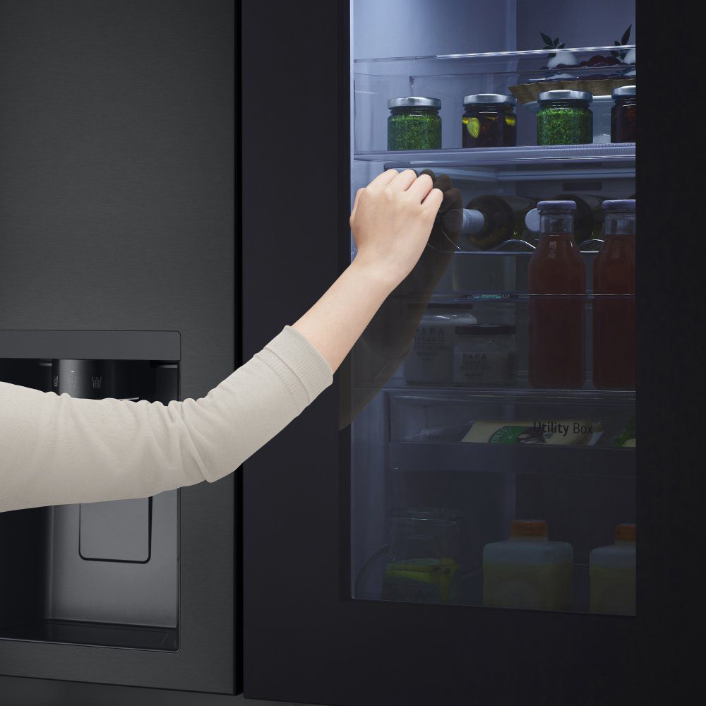 LG Door In Door Instaview American Fridge Freezer With Ice & Water GSXE90EVAD - Black Steel LG Door In Door Instaview American Fridge Freezer With Ice & Water GSXE90EVAD - Black Steel