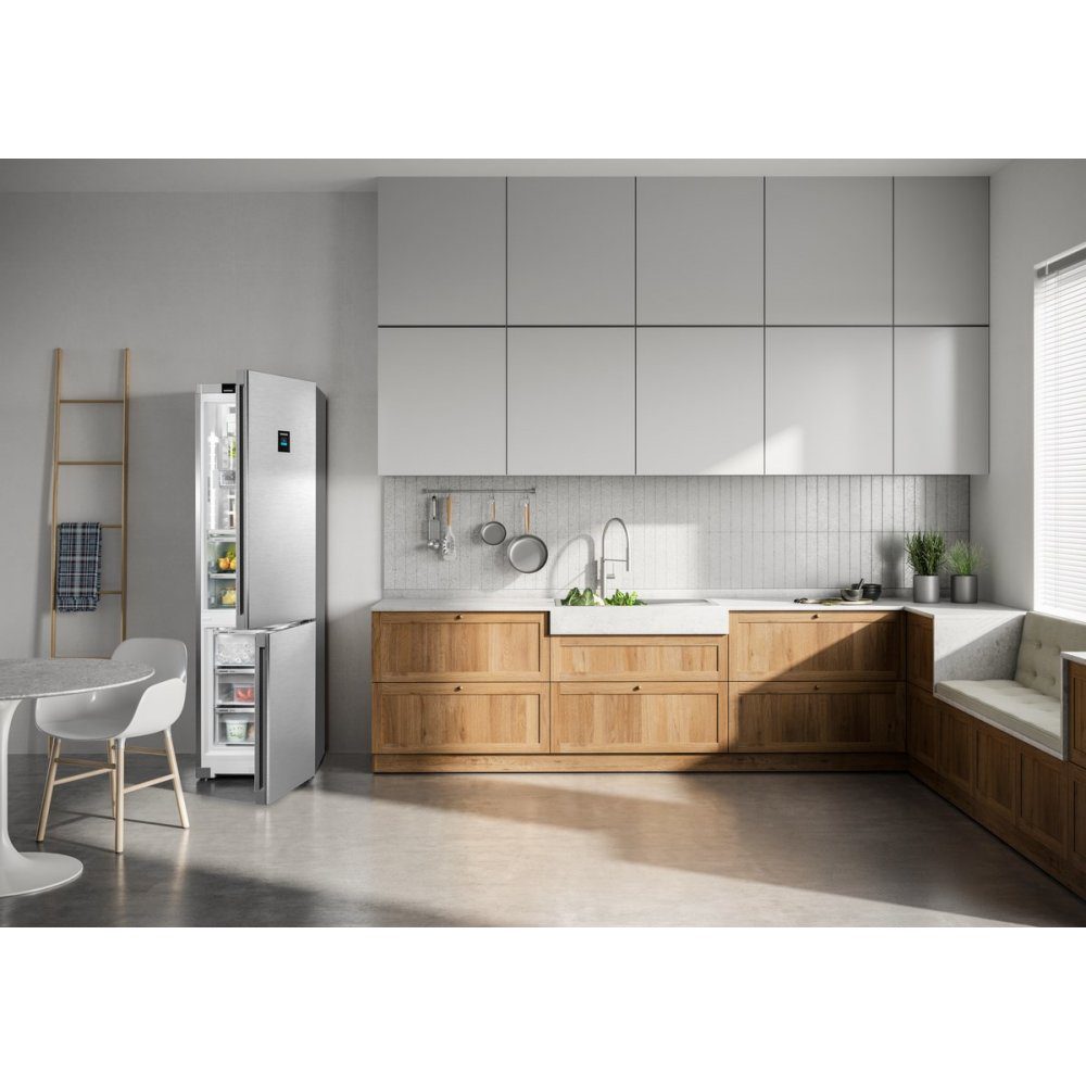 Liebherr 60cm Peak Biofresh Professional Frost Free Fridge Freezer With Ice & Water CBNSTB579I - Stainless Steel Liebherr 60cm Peak Biofresh Professional Frost Free Fridge Freezer With Ice & Water CBNSTB579I - Stainless Steel