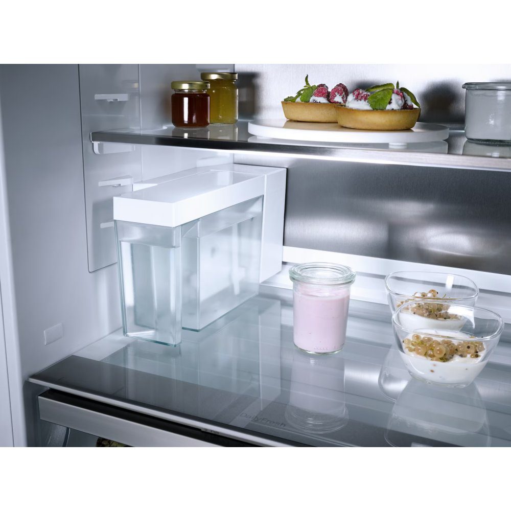 Miele 177cm Integrated 70/30 Frost Free Fridge Freezer With Non Plumbed Icemaker KFN7785C Miele 177cm Integrated 70/30 Frost Free Fridge Freezer With Non Plumbed Icemaker KFN7785C