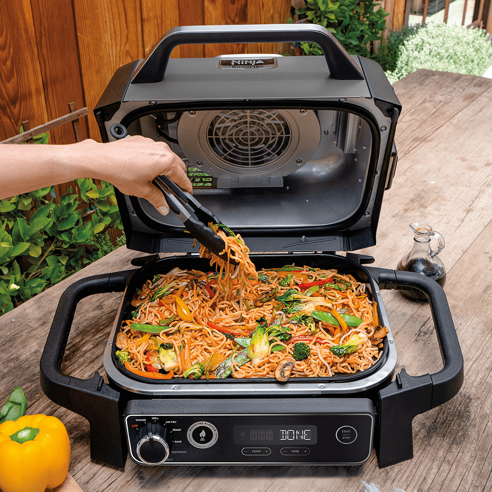 Ninja Ninja Woodfire Electric BBQ Grill & Smoker OG701UK - GREY Ninja Ninja Woodfire Electric BBQ Grill & Smoker OG701UK - GREY