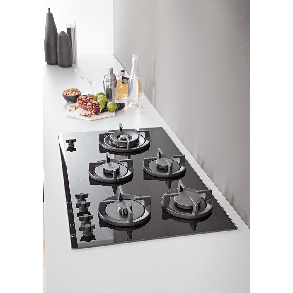 Bertazzoni 90cm Professional Series 5 Burner Gas On Glass Hob P905LPROGNE - Black Bertazzoni 90cm Professional Series 5 Burner Gas On Glass Hob P905LPROGNE - Black