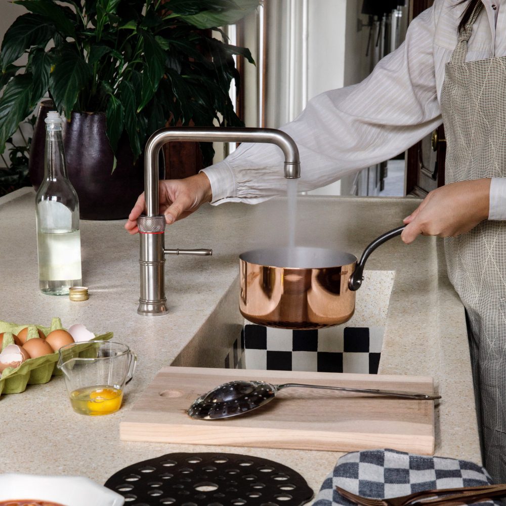 Quooker CFNSSST Classic Square Fusion 3-in-1 Boiling Water Tap PRO3 CLASSIC FUSION SQUARE SS - STAINLESS STEEL. Quooker CFNSSST Classic Square Fusion 3-in-1 Boiling Water Tap PRO3 CLASSIC FUSION SQUARE SS - STAINLESS STEEL.
