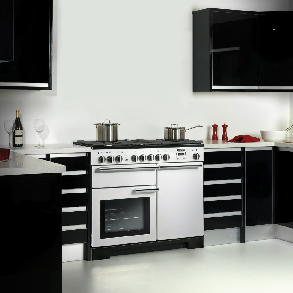 Rangemaster Professional Deluxe 100cm Dual Fuel Range Cooker 97580 PDL100DFFCY/C - Cranberry Rangemaster Professional Deluxe 100cm Dual Fuel Range Cooker 97580 PDL100DFFCY/C - Cranberry
