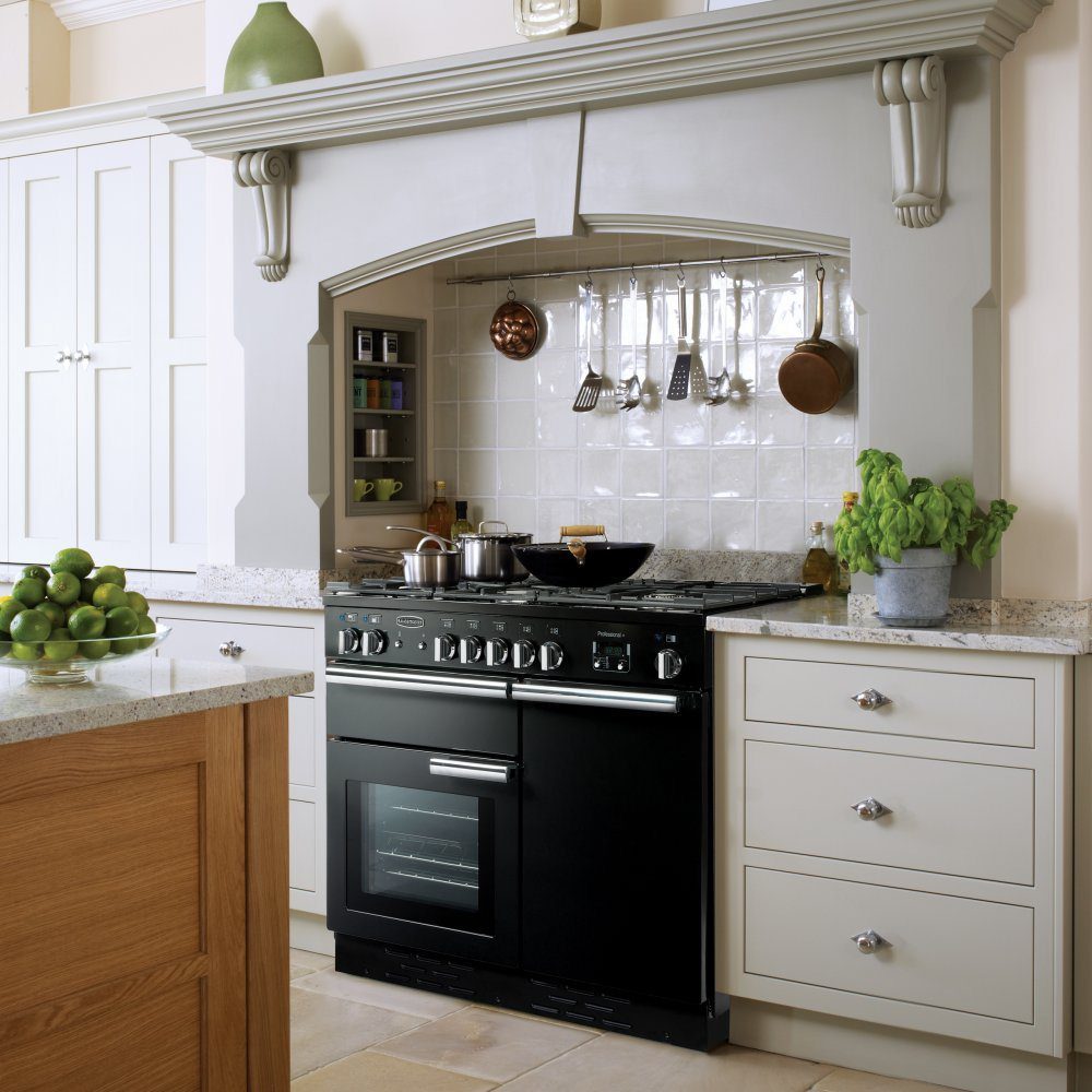 Rangemaster Professional Plus 100cm Dual Fuel Range Cooker 92600 PROP100DFFGB/C - Black Rangemaster Professional Plus 100cm Dual Fuel Range Cooker 92600 PROP100DFFGB/C - Black