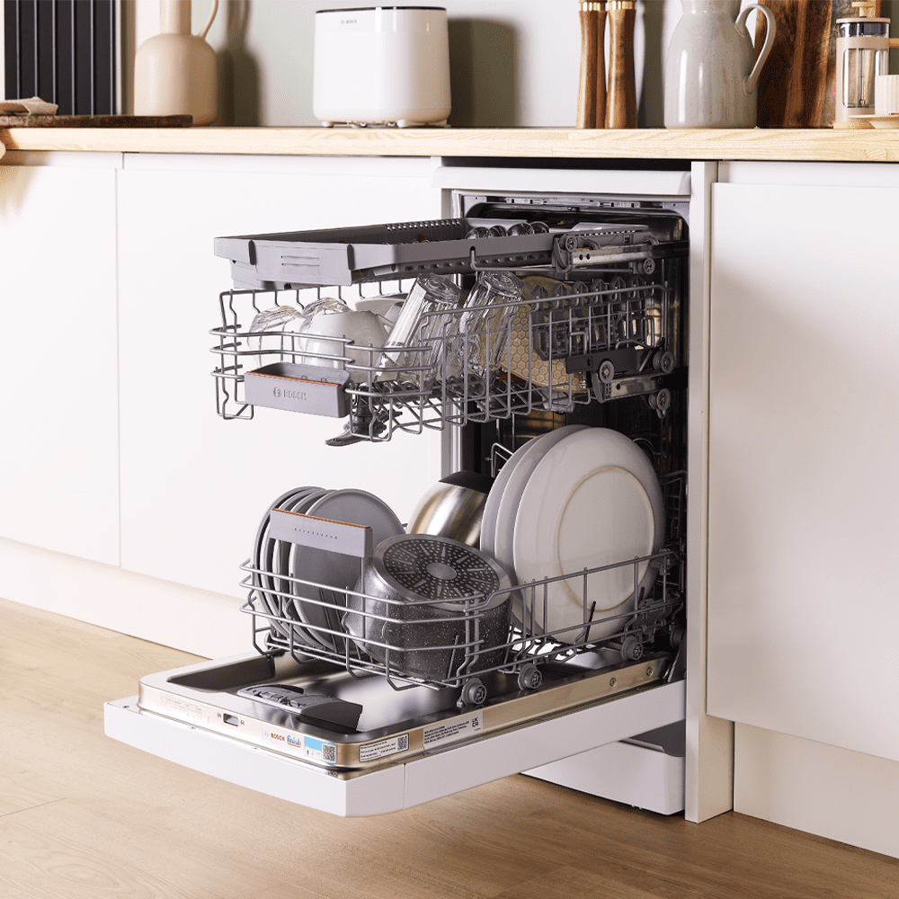 Bosch 45cm Series 4 Freestanding Dishwasher SPS4HMW49G - White Bosch 45cm Series 4 Freestanding Dishwasher SPS4HMW49G - White