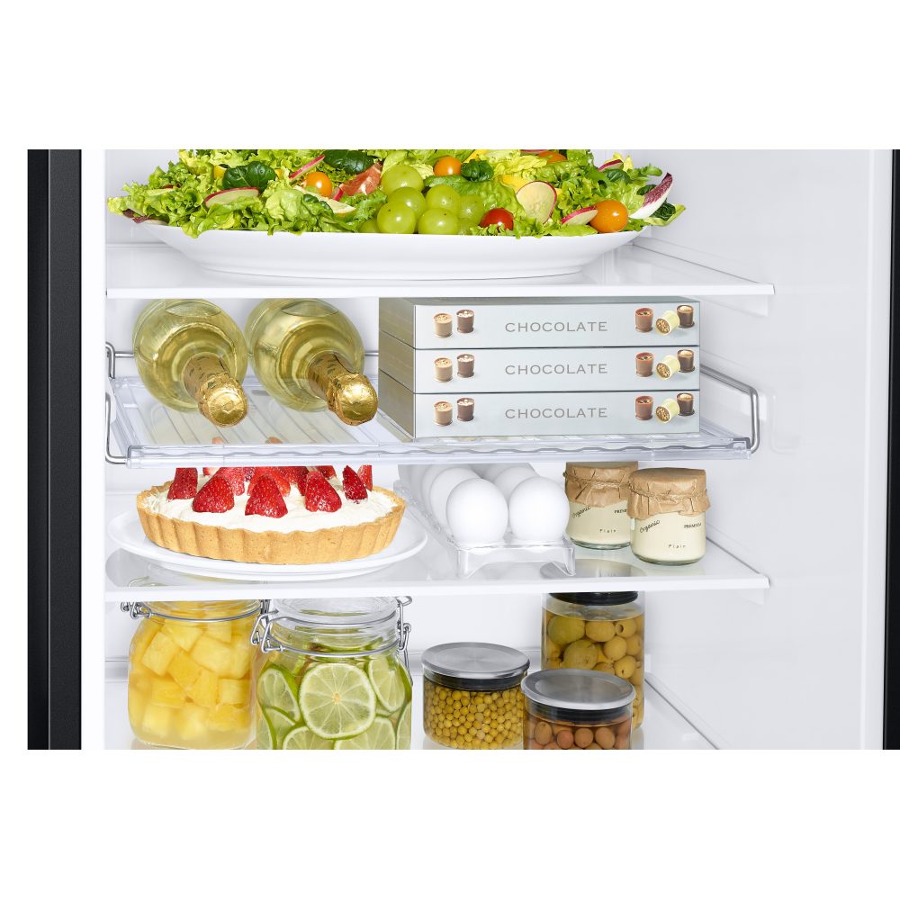 Samsung 60cm Frost Free Fridge Freezer With Water Dispenser RB34C632EBN - Black Samsung 60cm Frost Free Fridge Freezer With Water Dispenser RB34C632EBN - Black