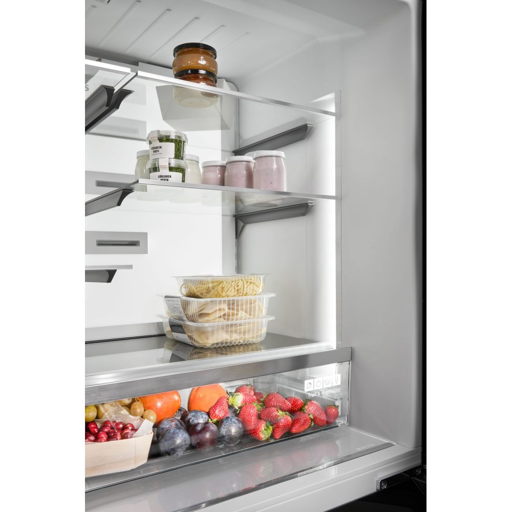 Siemens IQ-700 French Style Fridge Freezer With Beverage Drawer KF96RSBEA - Black Siemens IQ-700 French Style Fridge Freezer With Beverage Drawer KF96RSBEA - Black