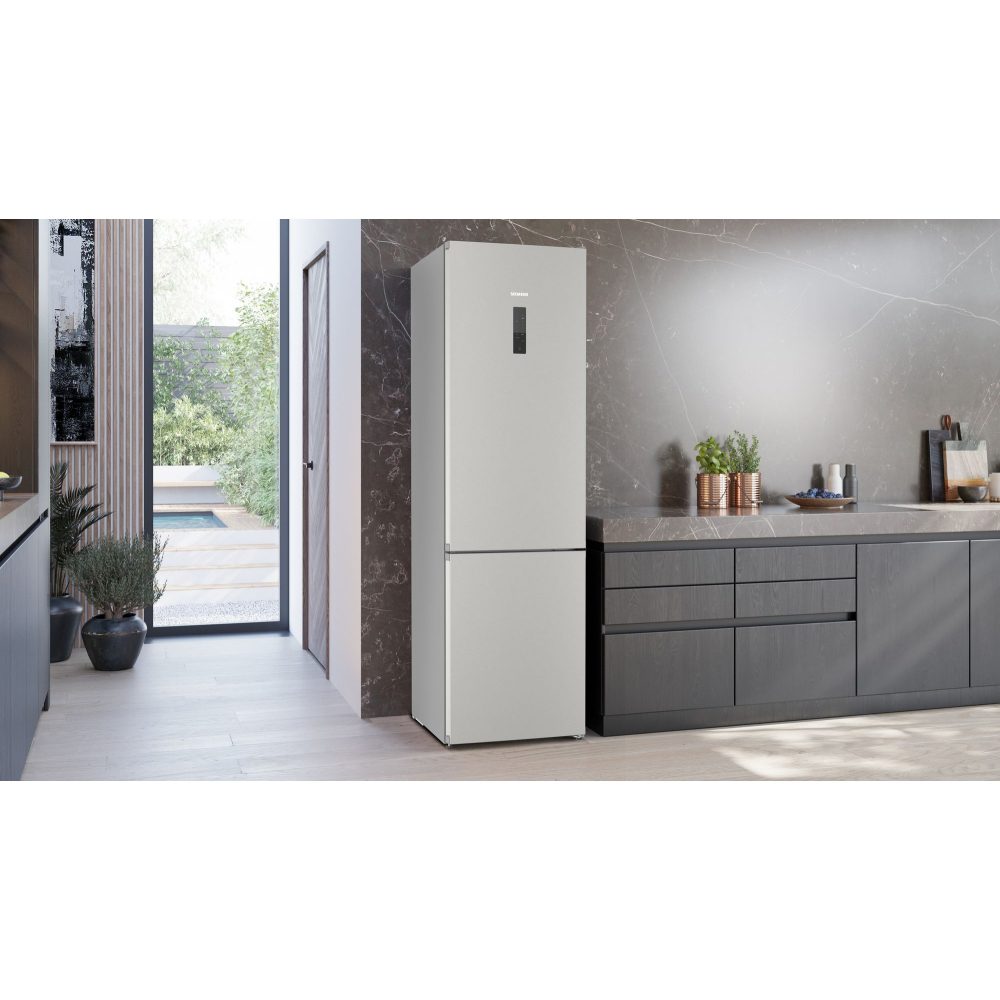 Siemens IQ-300 60cm Frost Free Fridge Freezer KG39NXIBF - Stainless Steel Siemens IQ-300 60cm Frost Free Fridge Freezer KG39NXIBF - Stainless Steel