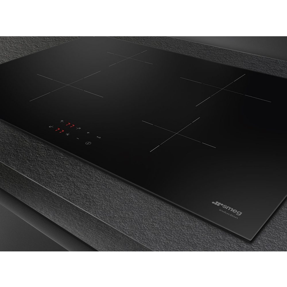 Smeg 75cm 4 Zone Induction Hob 13A supply SI2741DUK - Black Smeg 75cm 4 Zone Induction Hob 13A supply SI2741DUK - Black