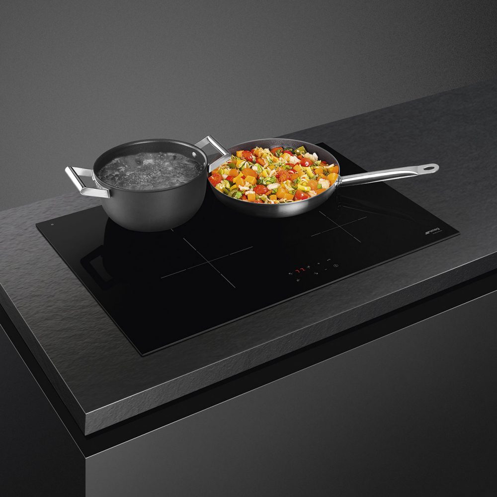 Smeg 75cm 4 Zone Induction Hob 13A supply SI2741DUK - Black Smeg 75cm 4 Zone Induction Hob 13A supply SI2741DUK - Black